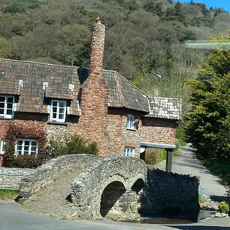 Cosy Nook Thatched Cottage With Exmoor Views North Molton Exterior photo