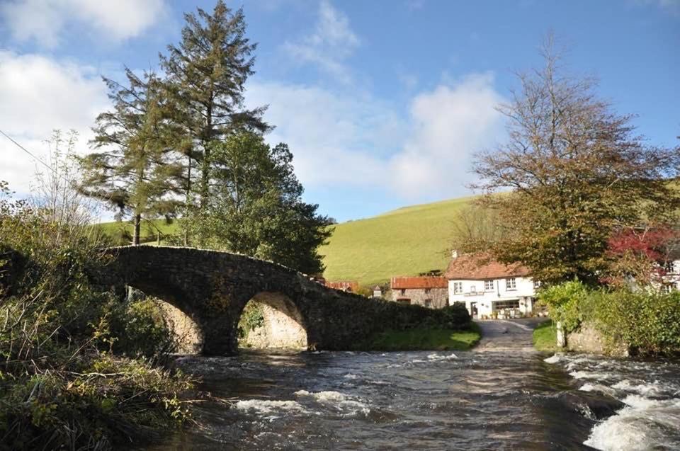 Cosy Nook Thatched With Exmoor Views * North Molton