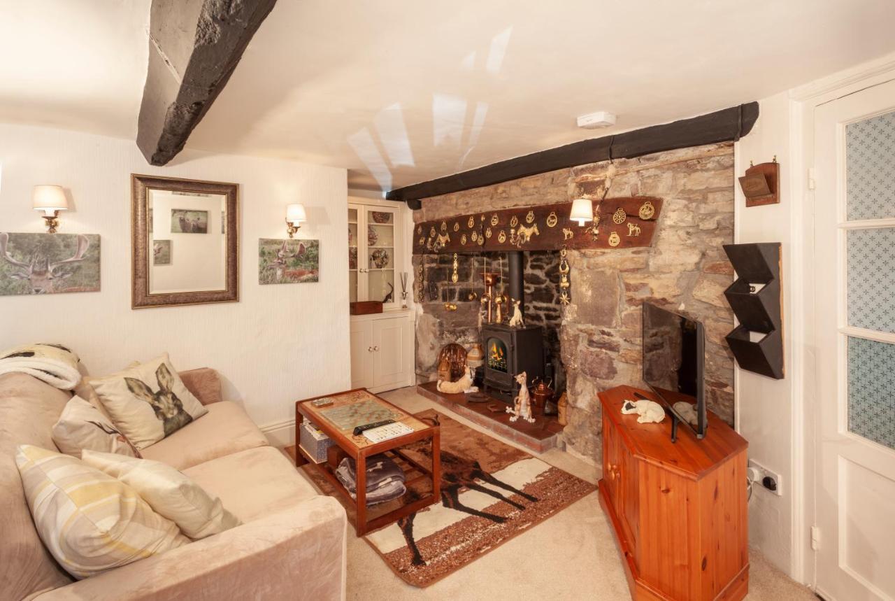 Cosy Nook Thatched With Exmoor Views